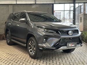 TOYOTA HILUX SW4 SRX PLATINUM 2024